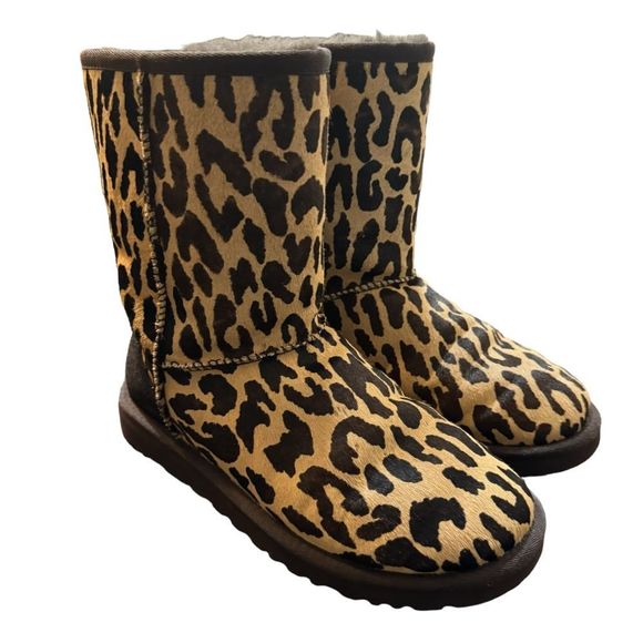 UGG Leopard print Sz 6 - Picture 1 of 6